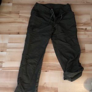 North Face zip off can be capris pants sz 8